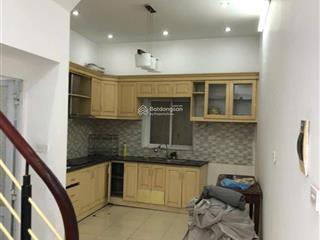 Cho thuê nhà nguyên căn ngõ 115 núi trúc giảng võ, 4 ngủ nhà 5 tầng  0814 332 ***