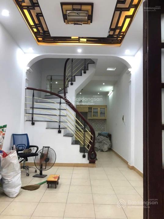 Cho thuê nhà nguyên căn ngõ 115 núi trúc giảng võ, 4 ngủ nhà 5 tầng  0814 332 ***
