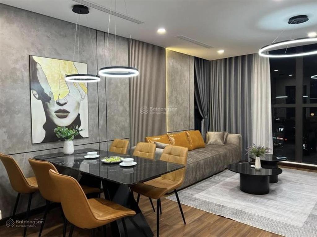 Cho thuê gấp chcc vinhomes 54a nguyễn chí thanh, láng thượng, đống đa, 2pn, 86m2, giá 24tr
