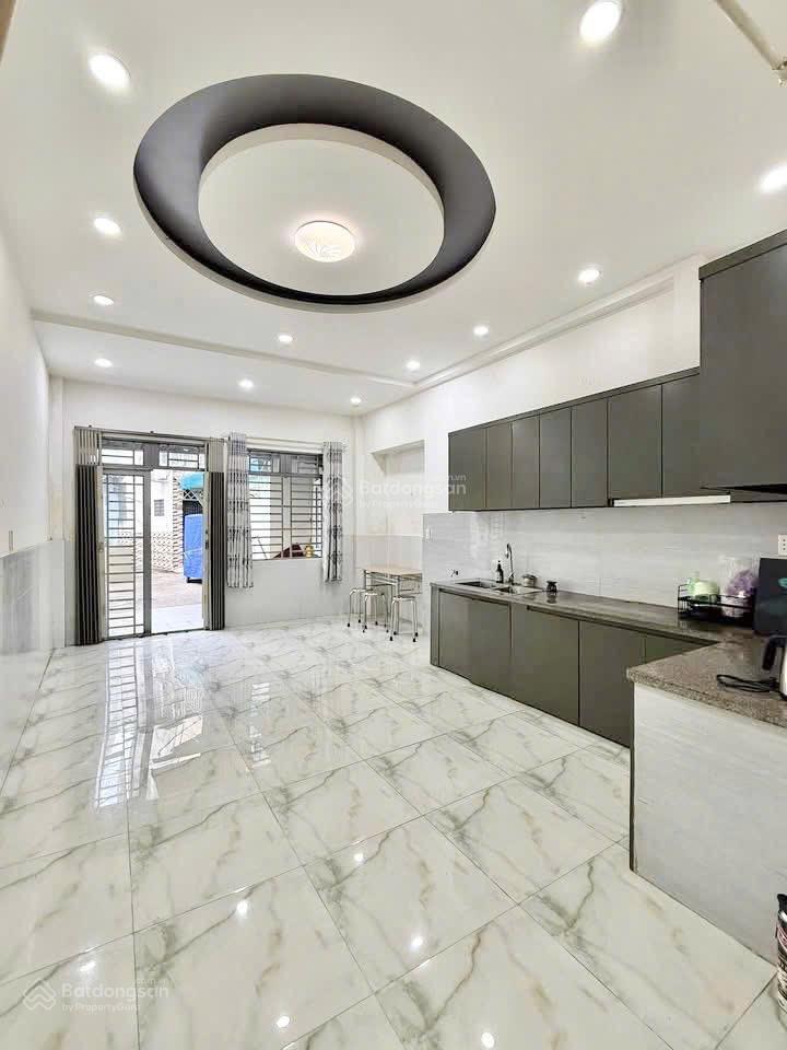 Hxh nguyễn thái sơn  ngay đh công nghiệp  (4.5m x 18m)  3pn