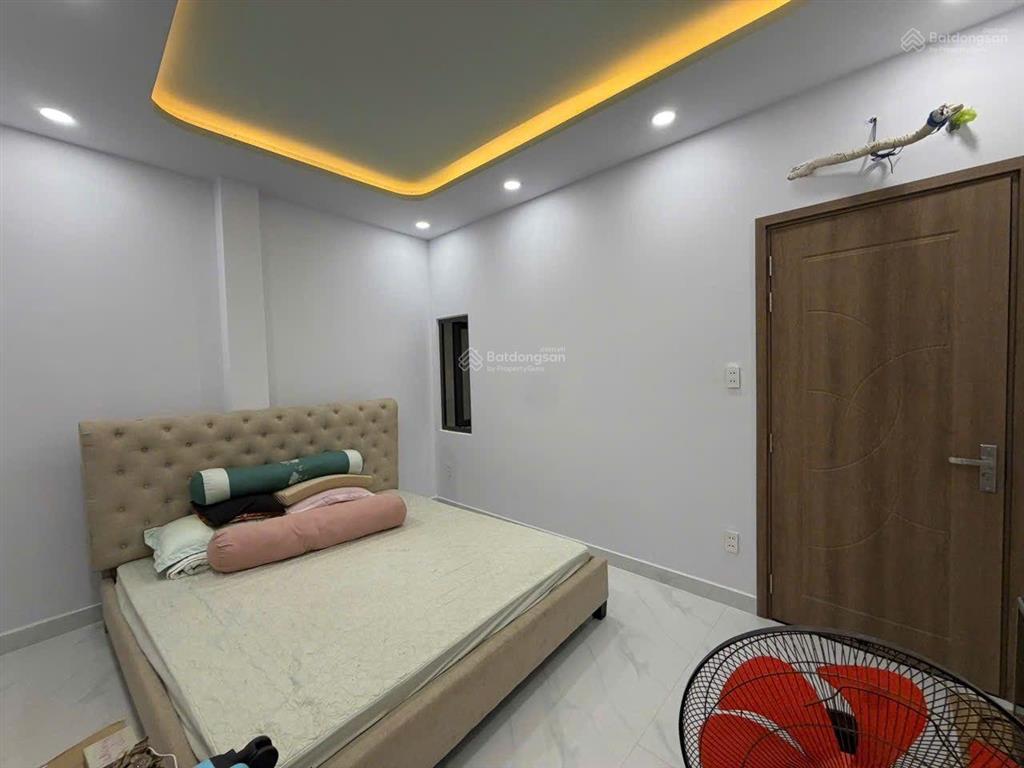 Mặt tiền bàu cát 3, gần ngã tư nguyễn hồng đào. chưa tới 13 tỷ