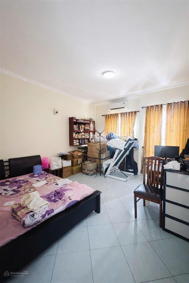 Bán nr hàng hiếm tại trịnh đình trọng, 10,8 tỷ, 80m2, 3pn, 3wc, pháp lý đầy đủ