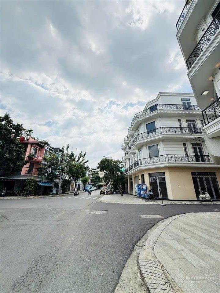 Bán nr hàng hiếm tại trịnh đình trọng, 10,8 tỷ, 80m2, 3pn, 3wc, pháp lý đầy đủ