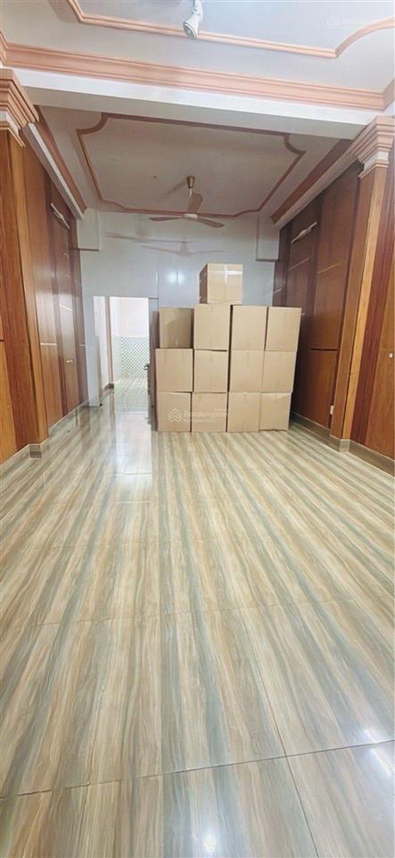 Nhà hxh 9m vị trí đẹp ngay hòa bình  tân phú  3 tầng ~70m.