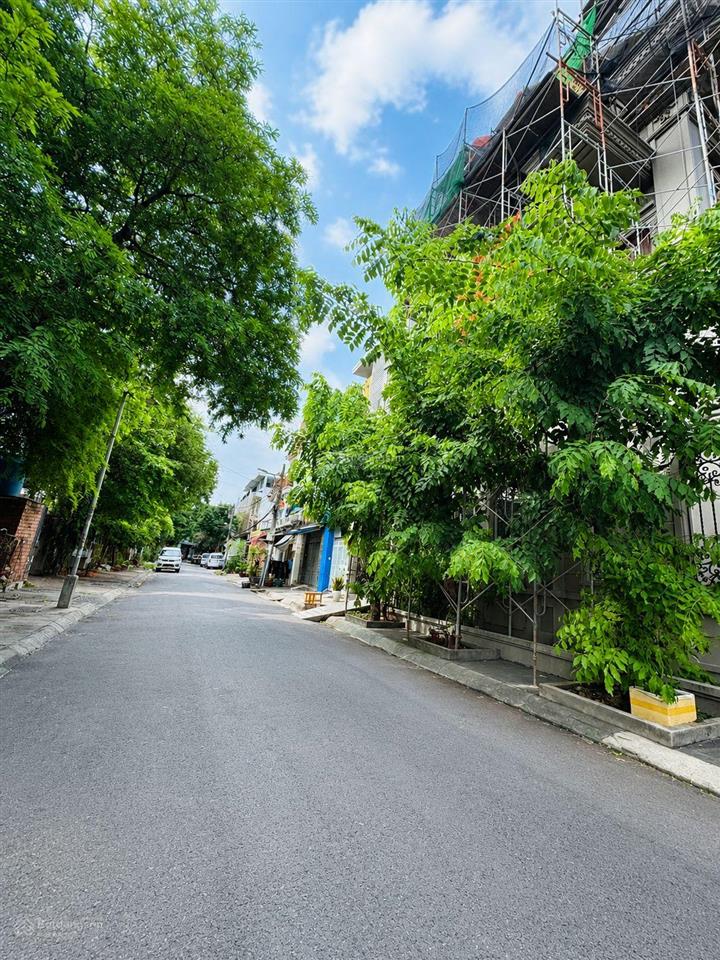 Nhà khu biệt thự  lê thúc hoạch tân quý  tân phú 4 tầng