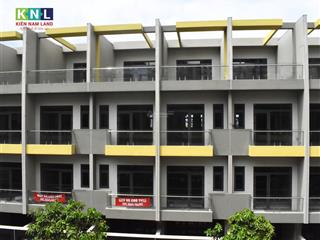 Bán nhà phố thương mại 4 tầng căn hoa hậu, trung tâm bcons city, ngay làng đại học giá nhỉnh 10 tỷ