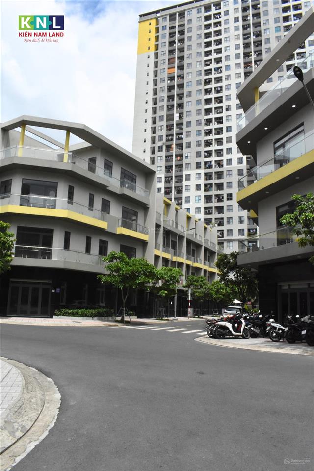 Bán nhà phố thương mại 4 tầng căn hoa hậu, trung tâm bcons city, ngay làng đại học, giá 8 tỷ