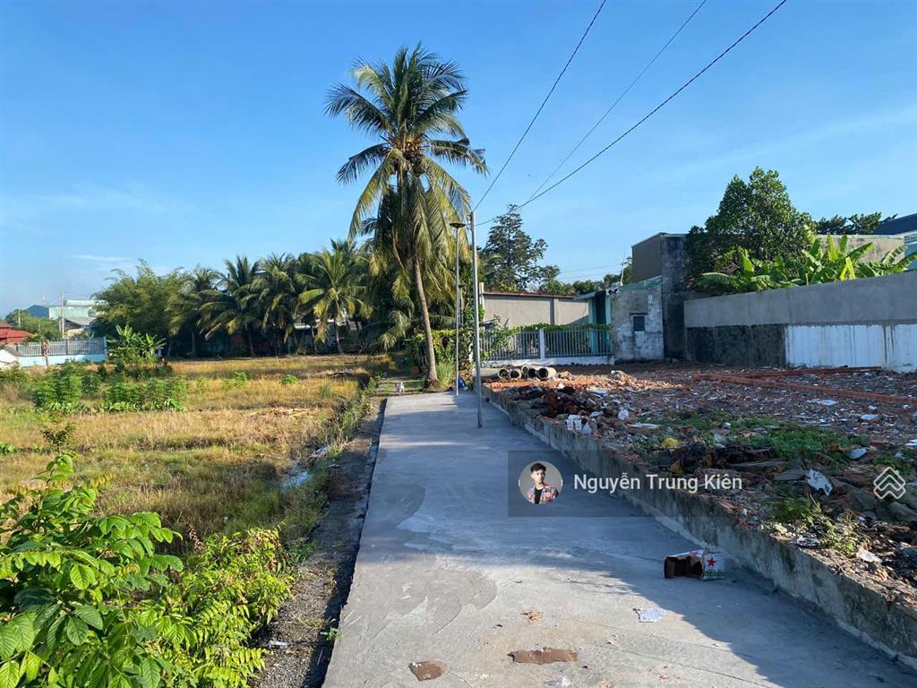 Vĩnh phú 38a  55m2 (5x11m)  thổ cư 50m2, sổ riêng, đường ô tô, xây tự do  giáp tp. hcm, ql13
