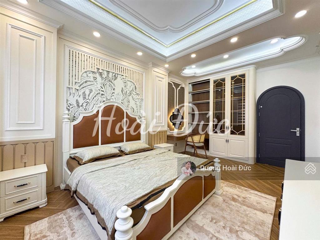 Siêu phẩm 6 tầng thang máy  nhà phố tân cổ điển mặt tiền đường số chợ tân mỹ, quận 7  cạnh pmh