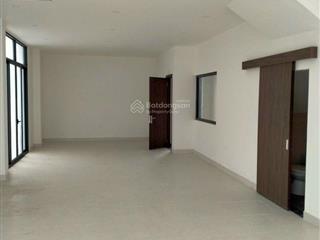 Cho thuê t1 biệt thự dương nội, hoàn thiện đẹp, mặt đường kinh doanh 27m. giá 13 triệu/th