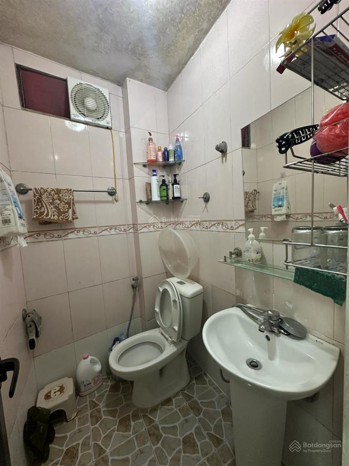 Nhỉnh 7 tỷ nhà minh khai, 3 thoáng ngõ nông, sđcc 36m2, dân xây chắc chắn, gần phố, sân riêng