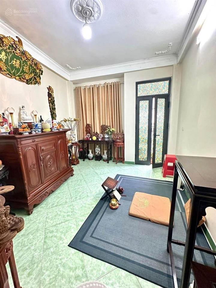 Nhỉnh 7 tỷ nhà minh khai, 3 thoáng ngõ nông, sđcc 36m2, dân xây chắc chắn, gần phố, sân riêng