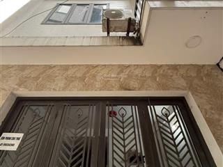 Bán cc mini 50m2 tại tam trinh, hoàng mai giá cực chất chỉ với 11,9 tỷ . 8 tầng thang máy ful đồ