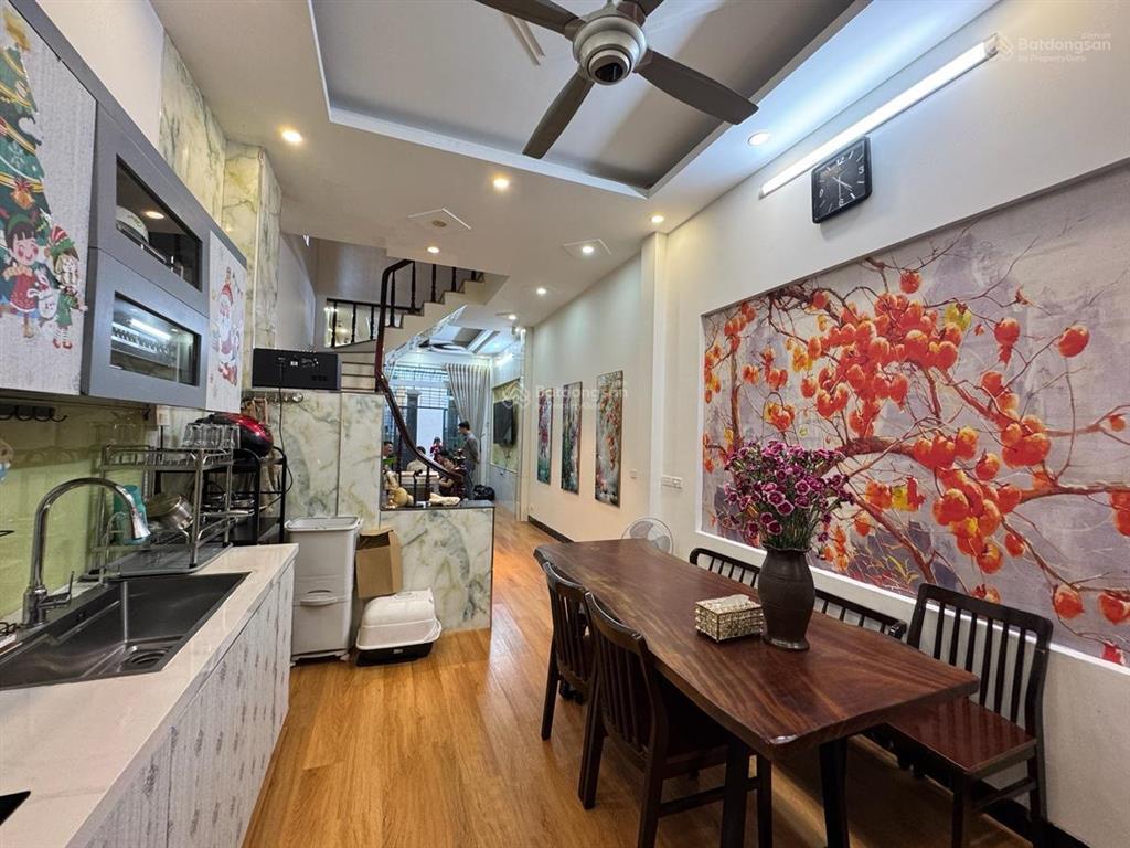 Chính chủ bán nhà lê thanh nghị, 15m ra mặt phố, ngõ thông 2 thoáng, kinh doanh, khung cột cc, sđcc