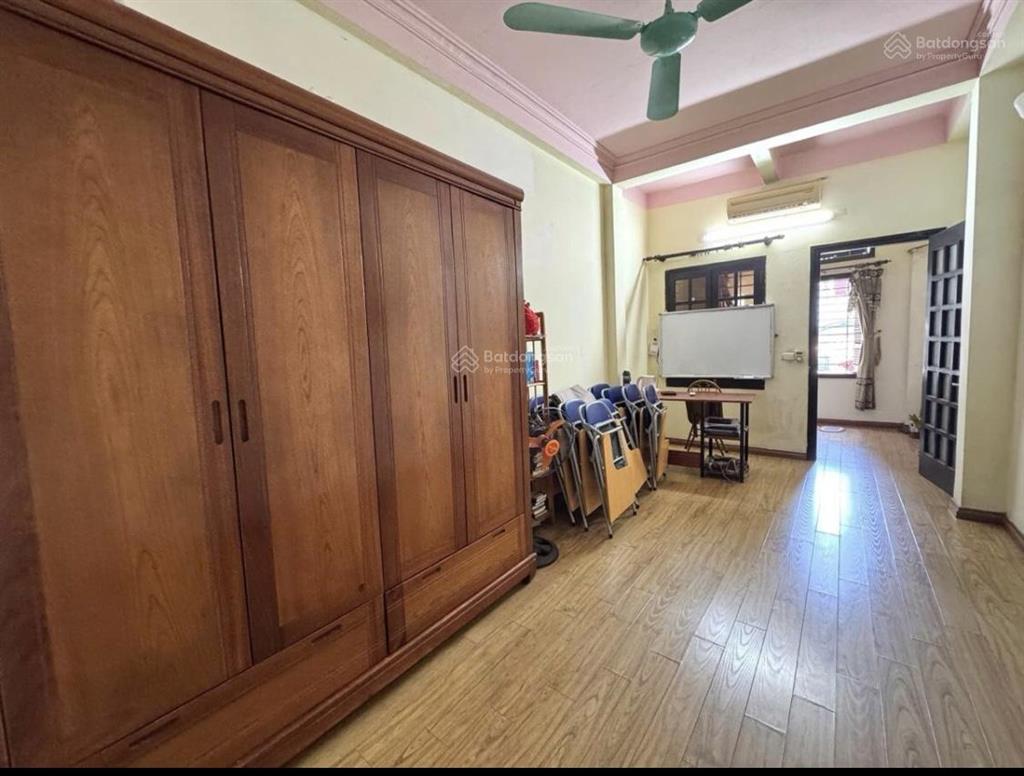 Bán nhà riêng view đẹp tại minh khai, 9,3 tỷ, 45m2, 3pn + 3wc + 4 tầng gần ô tô trước nhà rộng 4m
