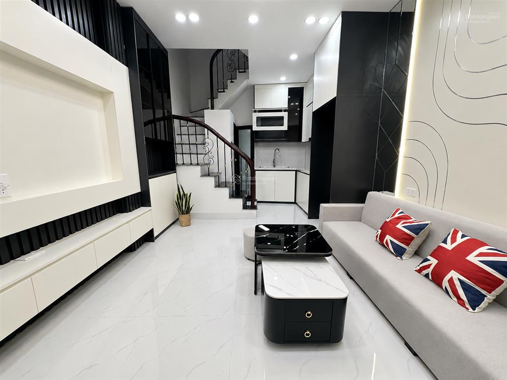 Siêu hiếm! minh khai 6 tỷ 3 ngủ 2 thoáng, ngõ thông, sổ riêng, không quy hoạch, tặng nội thất