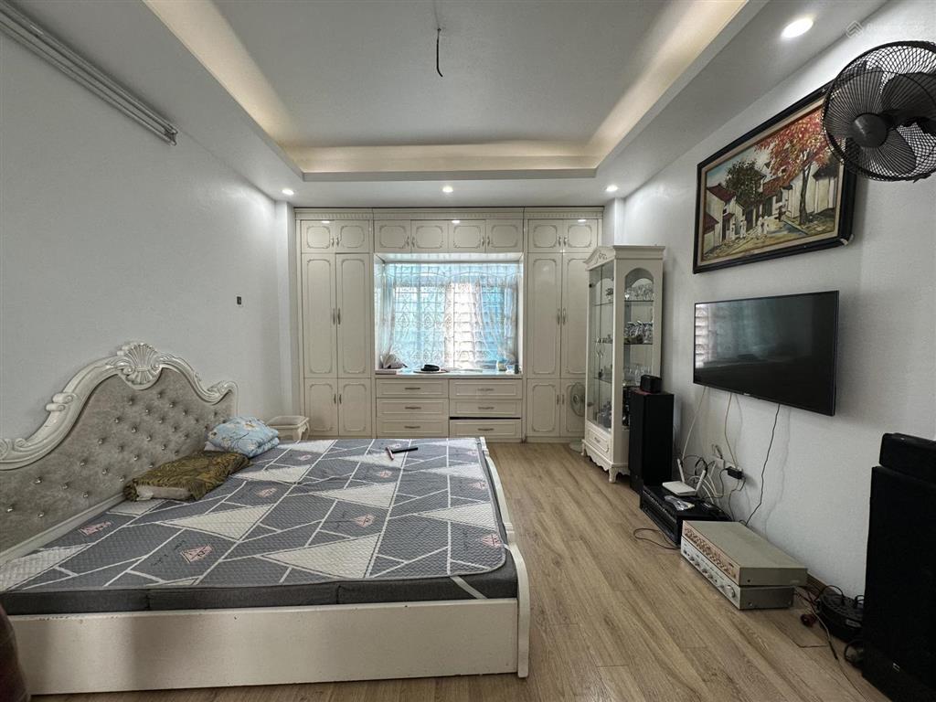 Bạch mai 2 thoáng trước sau, mặt ngõ kinh doanh ô tô tránh, sđcc 50m2 x 5t dân xây cc