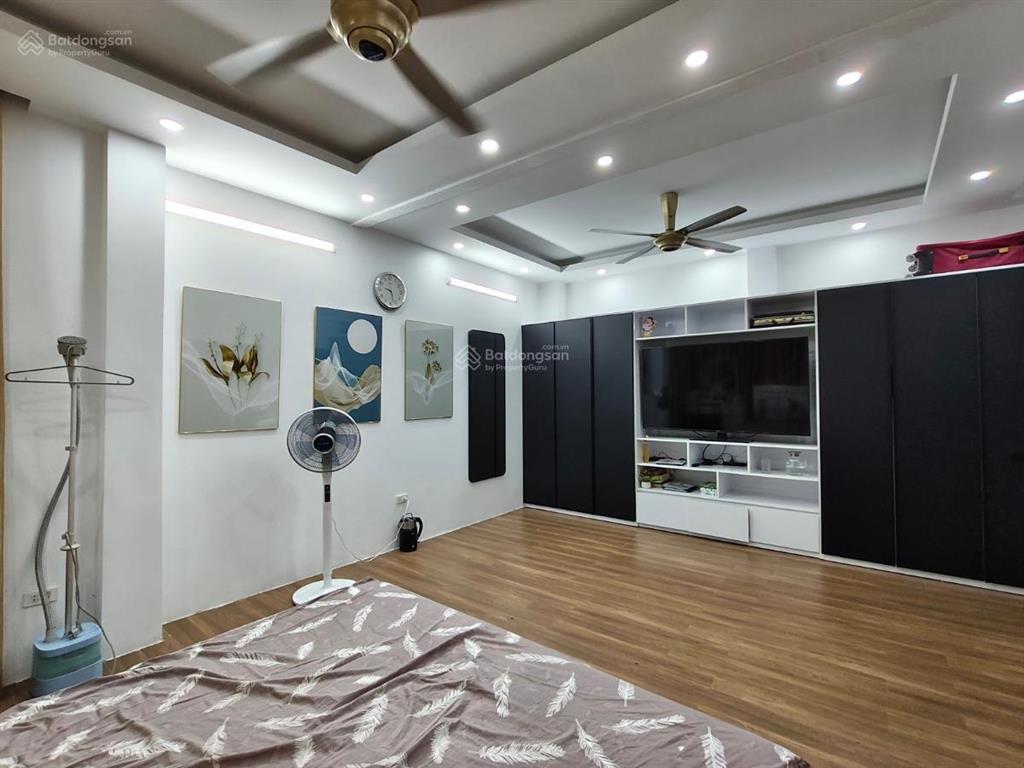 Hiếm! lê thanh nghị 20m ra ô tô, 2 thoáng dân xây, ngõ thông bàn cờ, sđcc 40m2 x 4t