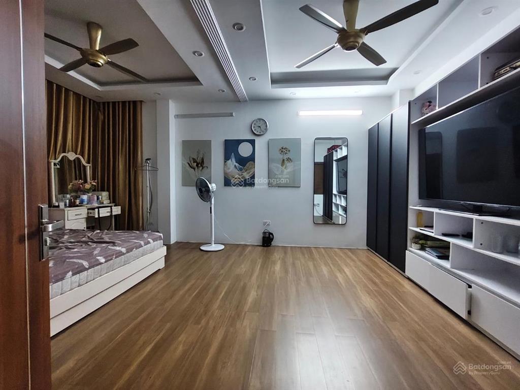 Hiếm! lê thanh nghị 20m ra ô tô, 2 thoáng dân xây, ngõ thông bàn cờ, sđcc 40m2 x 4t