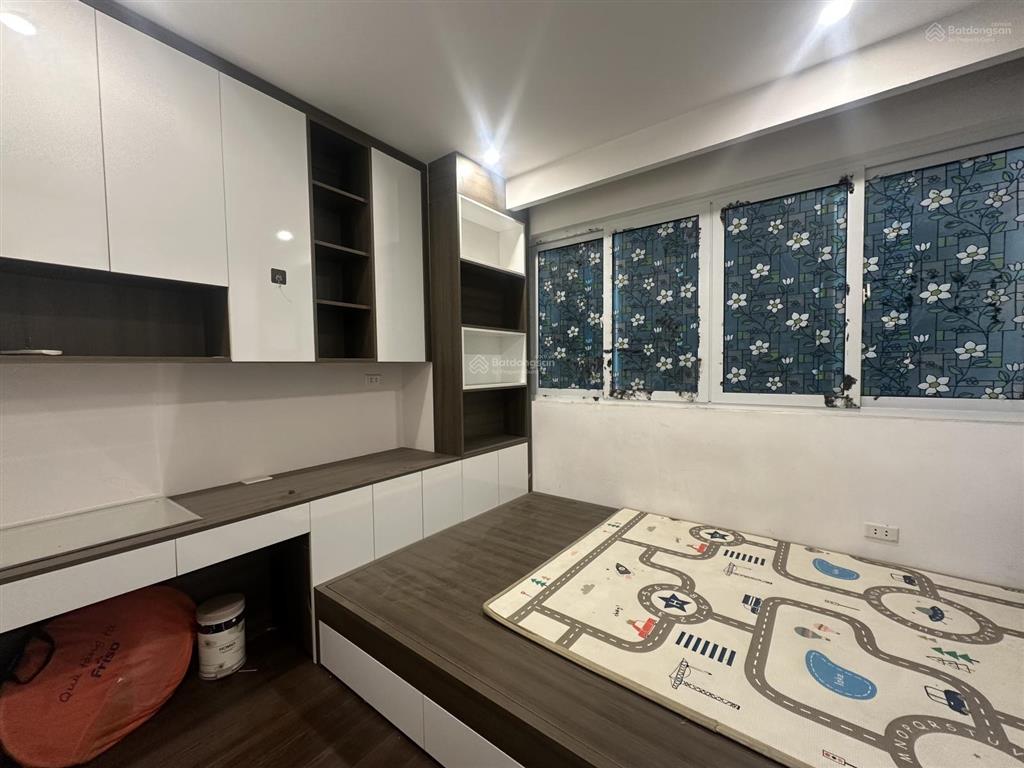 Nhà riêng bạch mai, 30m ra ô tô, 2 thoáng, 32m2 x 5t, full nội thất gần bách kinh xây
