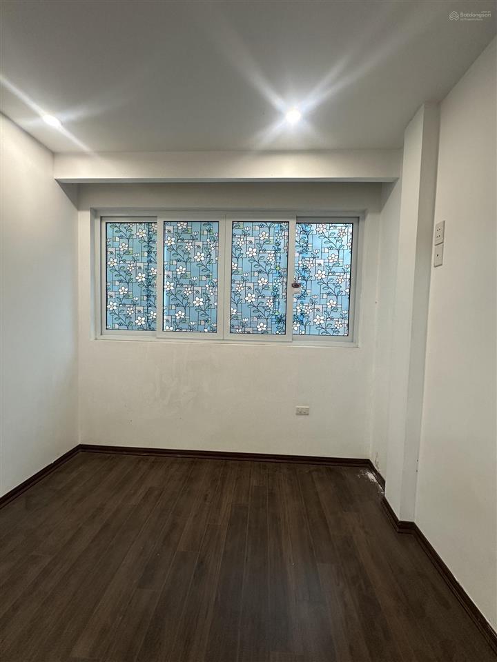 Nhà riêng bạch mai, 30m ra ô tô, 2 thoáng, 32m2 x 5t, full nội thất gần bách kinh xây