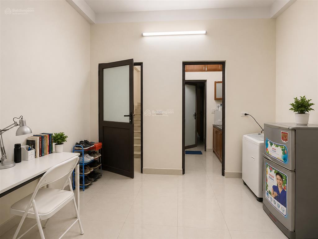 Nhà lô góc trương định, ngõ trước nhà 3m, kinh doanh, dân xây sổ 40.4m2 x 5t, gần hồ đền lừ
