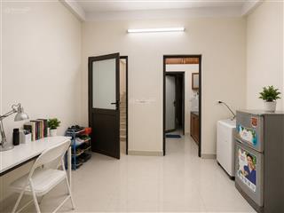 Nhà lô góc trương định, ngõ trước nhà 3m, kinh doanh, dân xây sổ 40.4m2 x 5t, gần hồ đền lừ