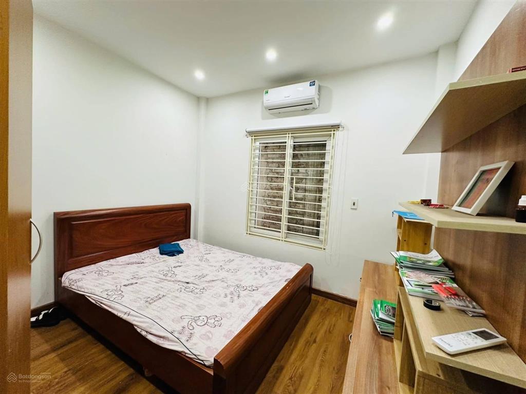 Giảm mạnh! lạc trung, 30m ra ô tô tránh, sân rộng, dân xây, sđcc, qh ổn định, dân trí cao