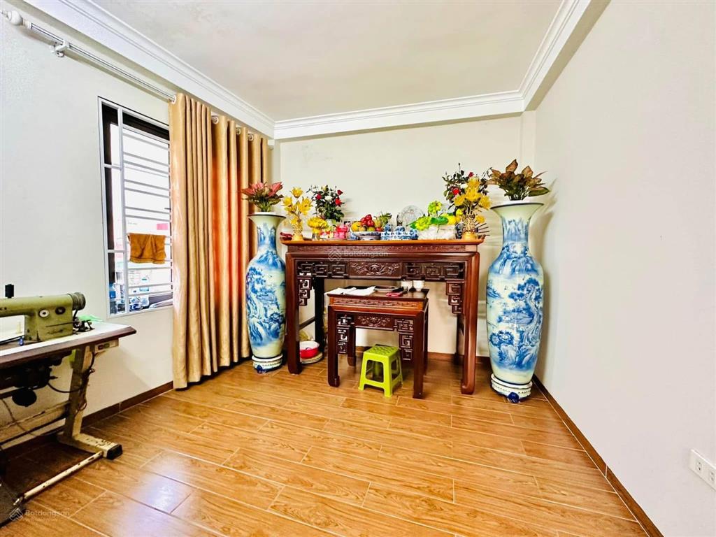 Nhà lô góc minh khai, 20m ra ô tô, kinh doanh, dân xây sđcc 43m2 x 5t, quy hoạch ổn định