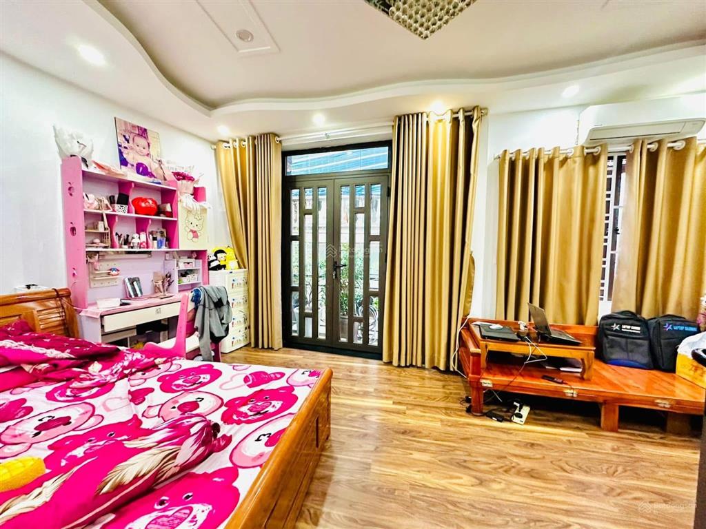 Nhà lô góc minh khai, 20m ra ô tô, kinh doanh, dân xây sđcc 43m2 x 5t, quy hoạch ổn định