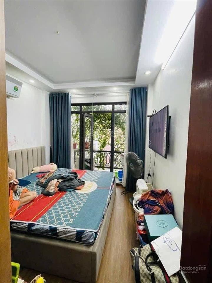 Hơn 6 tỷ nhà minh khai, ngõ trước nhà 3m, thoáng trước sau, dân xây, 3 ngủ sđcc, không qh