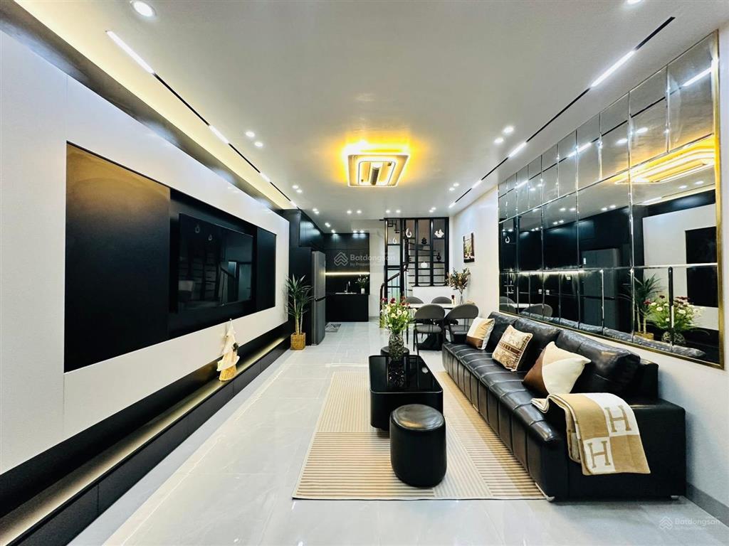 30m ra mặt phố đại la, 2 thoáng trước sau, kinh doanh, xây mới, 5t mt 5m, đủ công năng, k quy hoạch