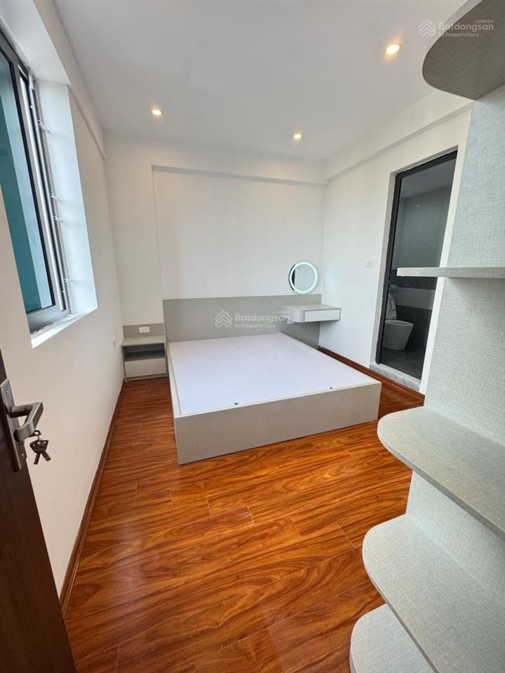 Chung cư đền lừ, view hồ, ban công thoáng, 2 ngủ 2wc, full nội thất, sổ đẹp, 3 bước ra chợ đầu mối