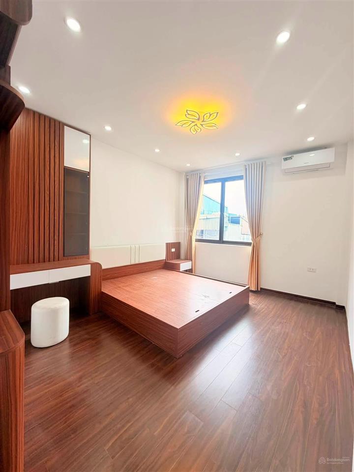 Giảm sâu! nhà kim ngưu, căn góc, kinh doanh, ngõ thông trần khát chân, xây mới 5t, sđcc, ở ngay