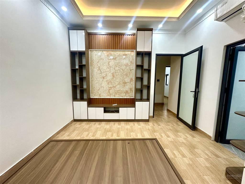 Giá đầu tư! nhà riêng trương định, lô góc, vf3 qua nhà, ngõ thông kinh doanh, dân xây, sổ đỏ, ko qh