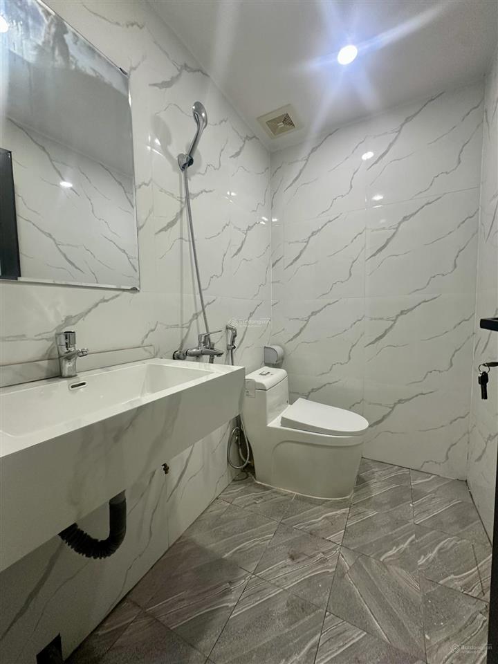 Giá đầu tư! nhà riêng trương định, lô góc, vf3 qua nhà, ngõ thông kinh doanh, dân xây, sổ đỏ, ko qh
