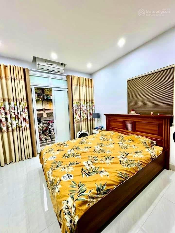 Hiếm! 30m ra mp bạch mai, 2 thoáng, 3 ngủ full nội thất, dân xây, sđcc, ko quy hoạch