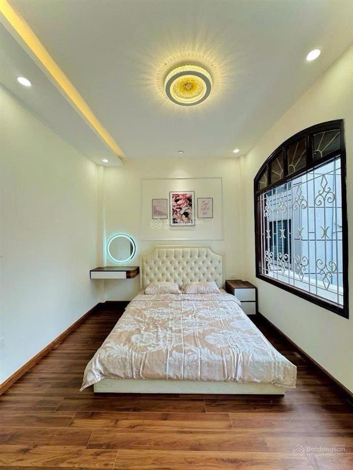 Giảm 2 tỷ! trương định, 2 mặt ngõ, ngõ thông, mt 4.6m, dân xây, 4 ngủ full nội thất, sổ đẹp, ko qh