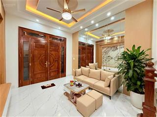 Nguyễn đức cảnh! lô góc, 20m ra ô tô tránh, 5 tầng xây mới full nội thất xịn, sân riêng, sđcc