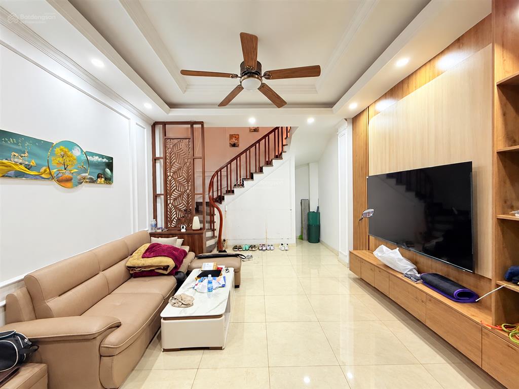 Hơn 6 tỷ minh khai 2 mặt thoáng 5 tầng xây mới full nội thất cao cấp, sđcc, quy hoạch ổn định