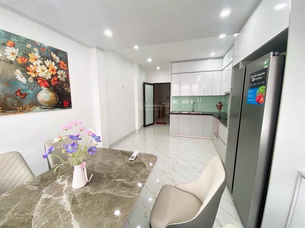Nhà lô góc trần đại nghĩa, 10m ra ô tô, 6 tầng thang máy, nội thất xịn, sđcc, quy hoạch ổn định