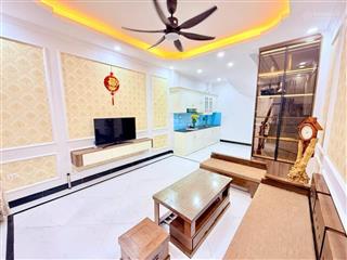 Bạch mai, 50m ra ô tô, dân xây 35m2, 3 ngủ full nội thất, ko quy hoạch, sổ riêng, ở ngay