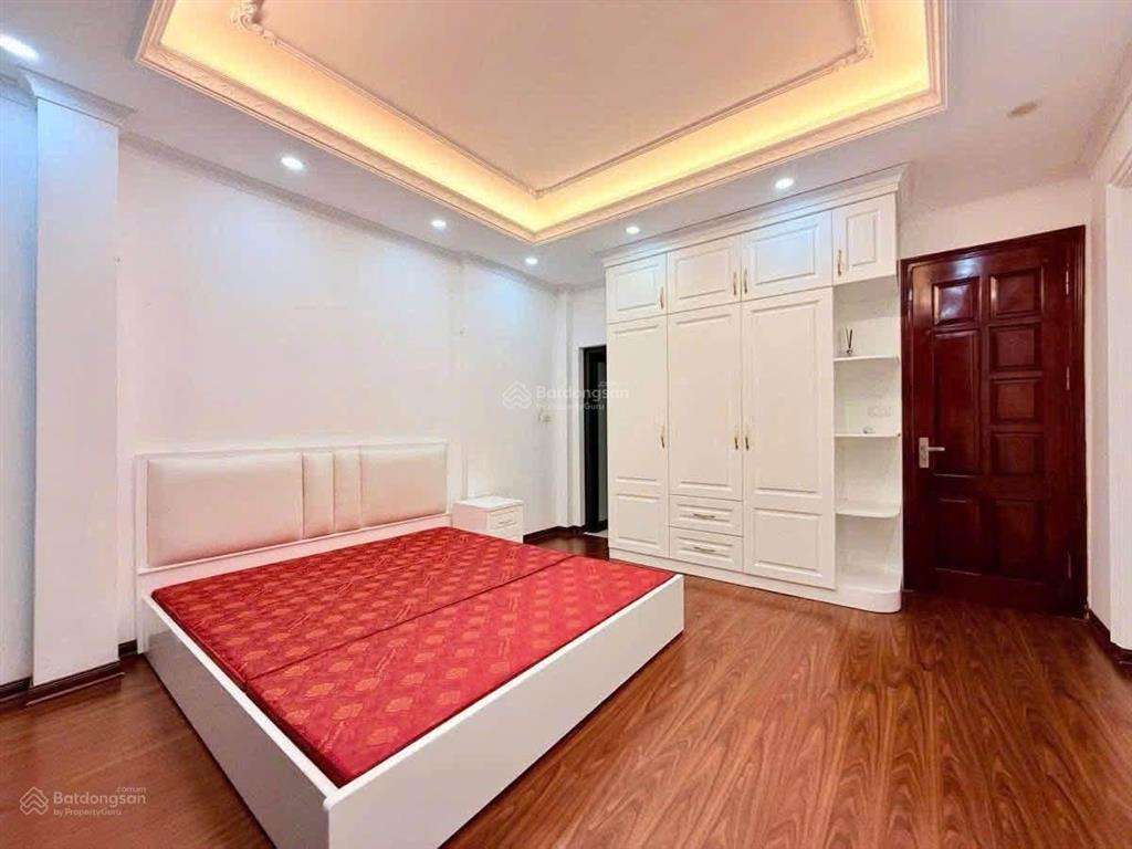 Bạch mai, 50m ra ô tô, dân xây 35m2, 3 ngủ full nội thất, ko quy hoạch, sổ riêng, ở ngay