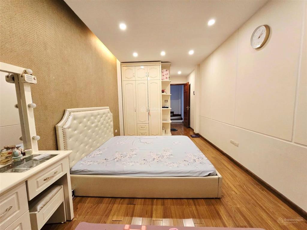 Bán nhà trần khát chân, 2 thoáng ngõ thông, sđcc 38m2 full nội thất, qh ổn định, nhiều tiện ích