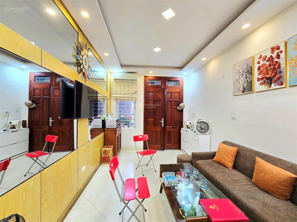 Bán nhà trần khát chân, 2 thoáng ngõ thông, sđcc 38m2 full nội thất, qh ổn định, nhiều tiện ích