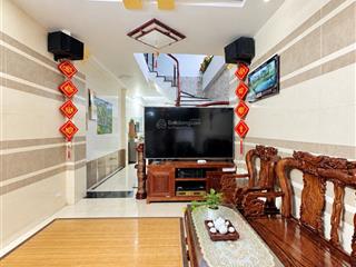 Lạc trung, 30m ra ô tô tránh, 2 thoáng sân rộng, dân xây, sđcc, quy hoạch ổn định, dân trí cao