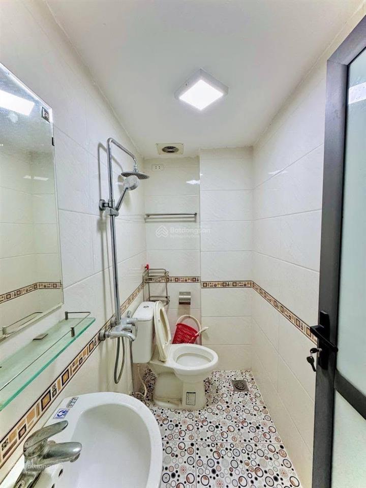 Lạc trung, 30m ra ô tô tránh, 2 thoáng sân rộng, dân xây, sđcc, quy hoạch ổn định, dân trí cao