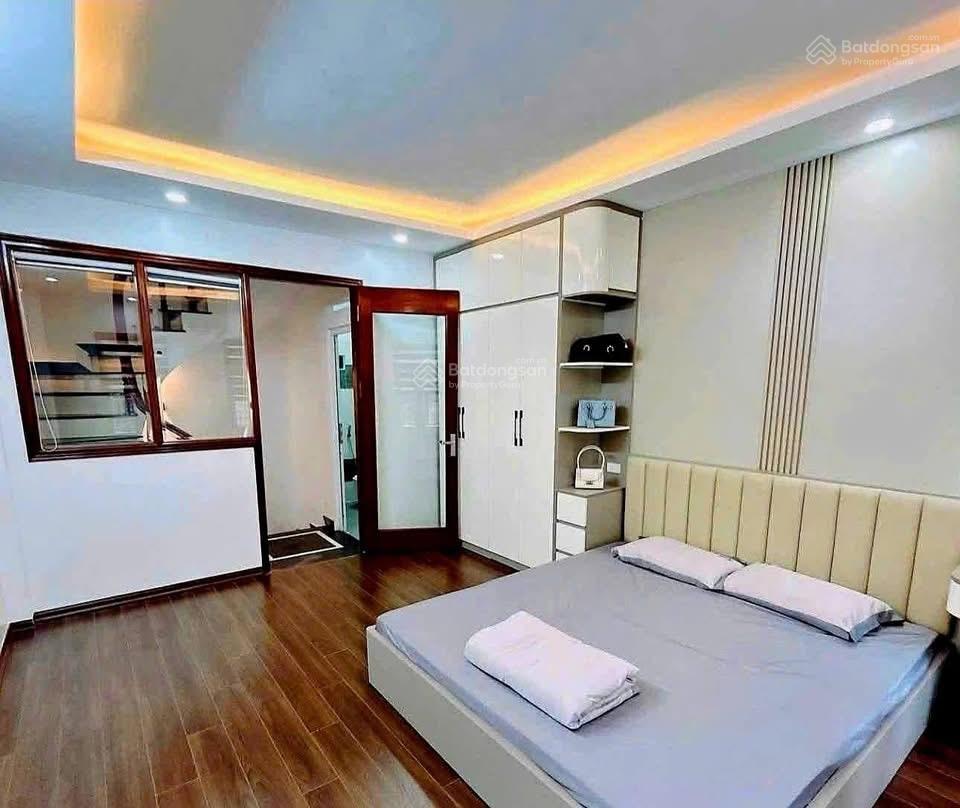 Hơn 5 tỷ nhà kim ngưu, ngõ thông 50m ra ô tô, 35m2 x 5 tầng xây mới, tặng nội thất, sđcc, ko qh