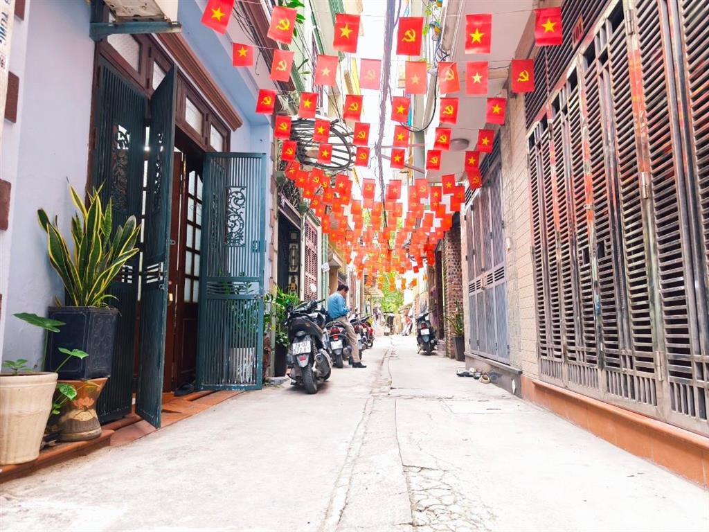 Hơn 6 tỷ trần khát chân, 2 thoáng, 30m ra ô tô, 5 tầng xây mới full đồ, sổ đẹp, quy hoạch ổn định