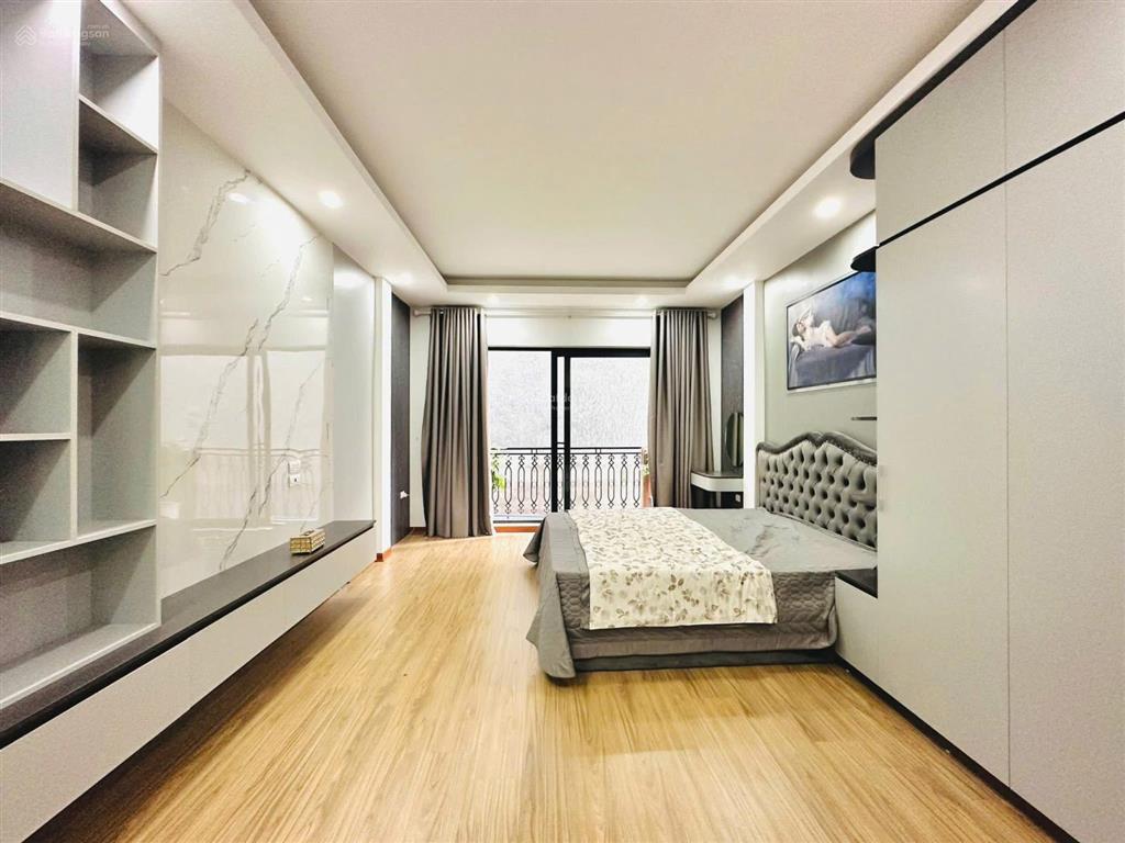 Giá đầu tư, bạch mai 30m ra phố, gần chợ mơ, mặt tiền 8m, sđcc ko quy hoạch